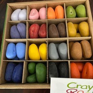 New Crayon Rocks Just Rocks in a Box 64 pcs